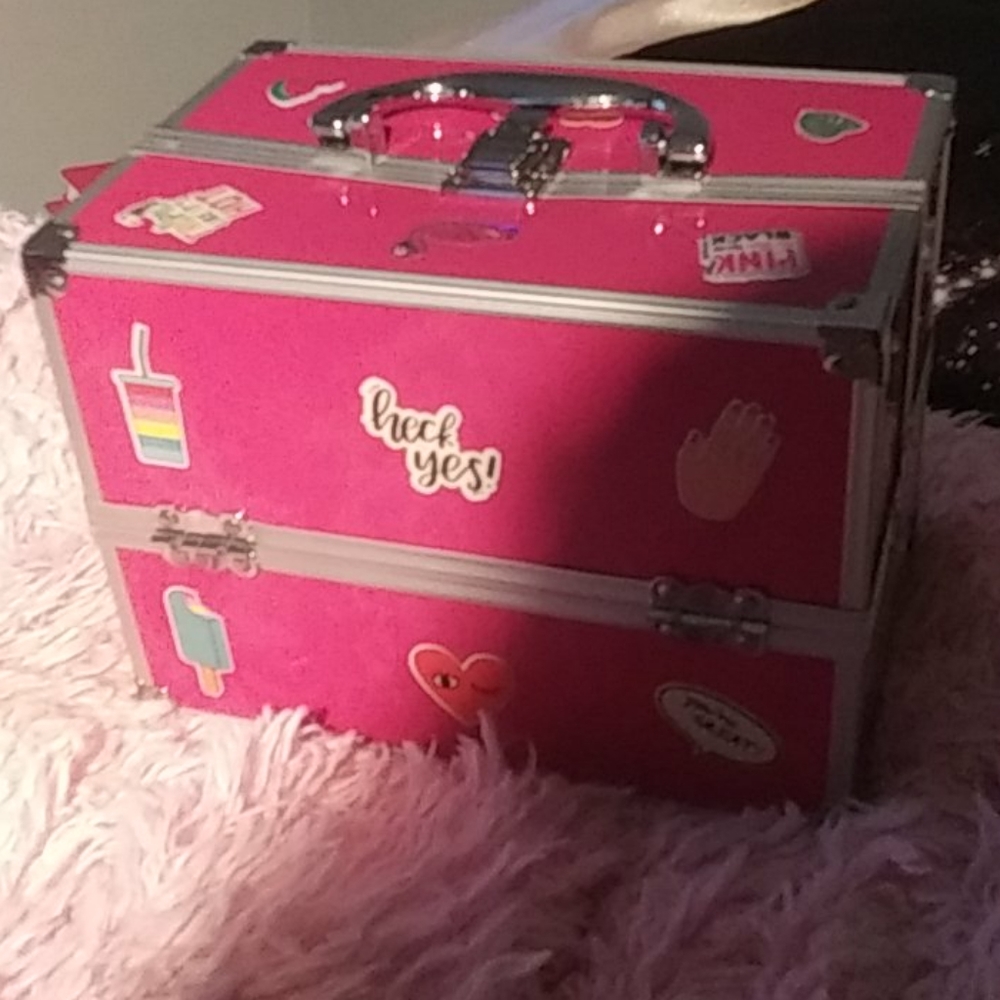 Makeup organizer